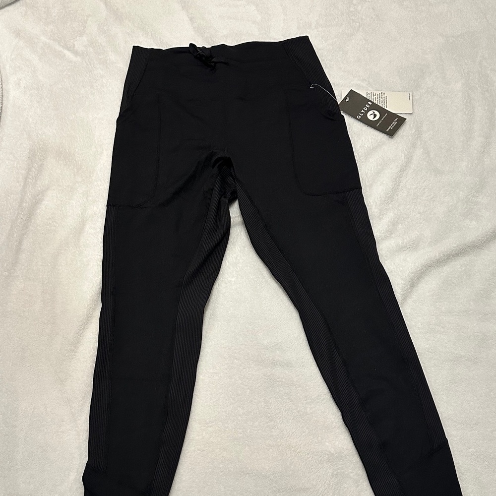 Women’s Glyder black leggings